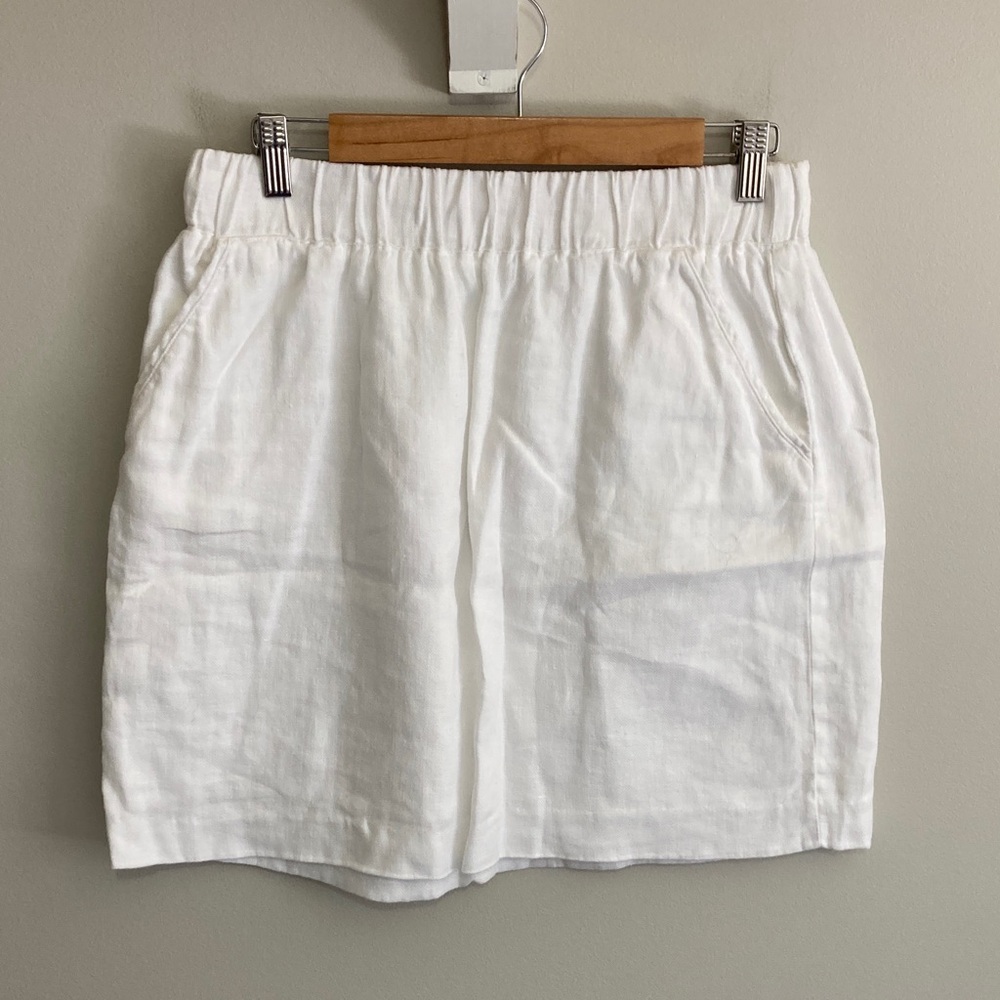 LOFT White Linen Mini Skirt, Size Medium, Elastic Waistband